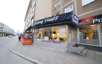 Stor salong för nagelvård, fotvård, frisör, bra affärsläge !