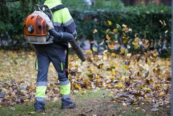 SERVICEFÖRETAG / 1104